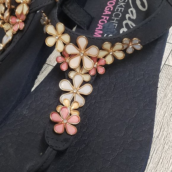 Cali from Skechers Size 6 NWOT Flip Flops / Sandals w/Yoga Foam - Picture 5 of 8